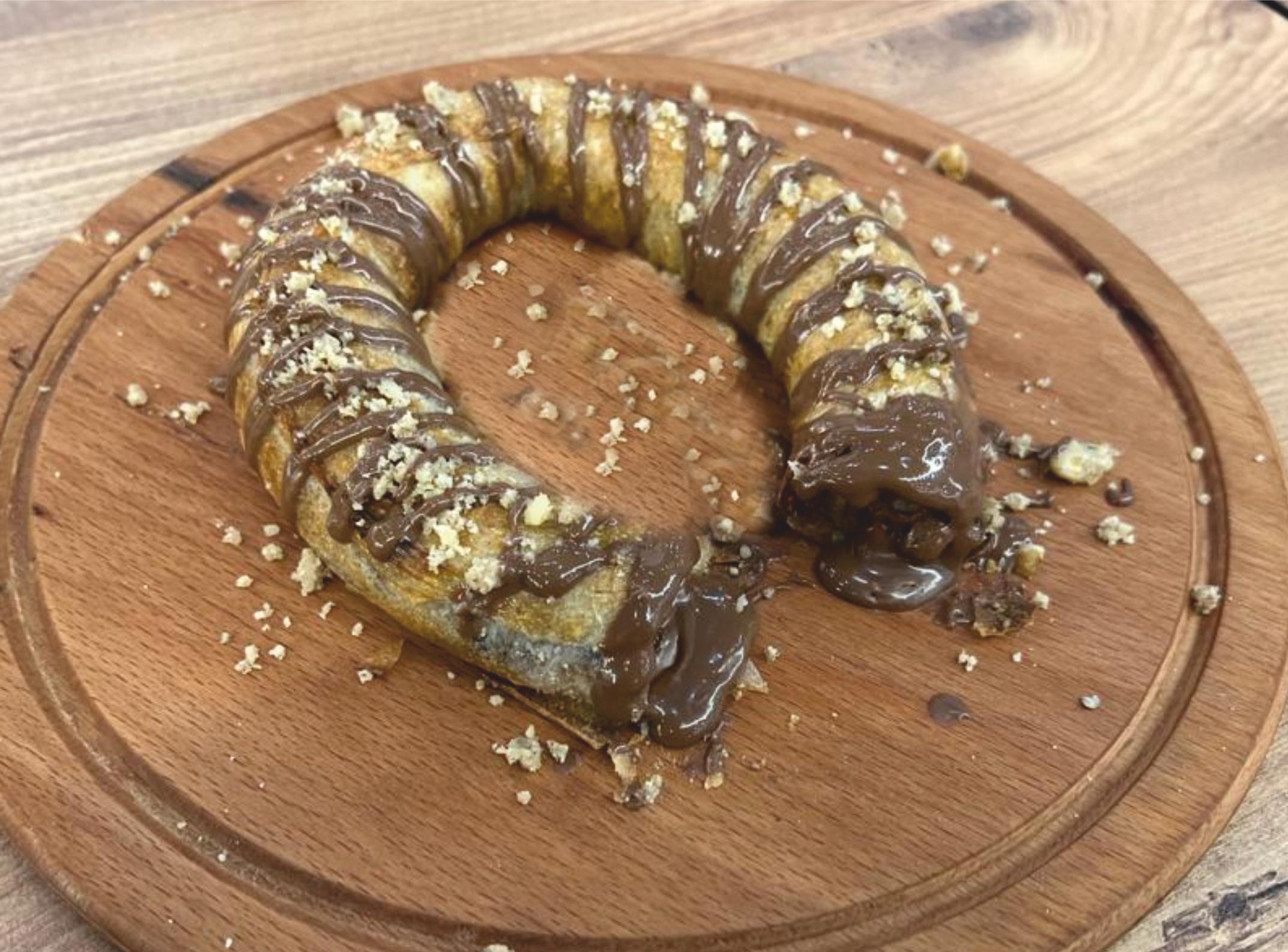 Çikolatalı Cevizli Simit Katmeri